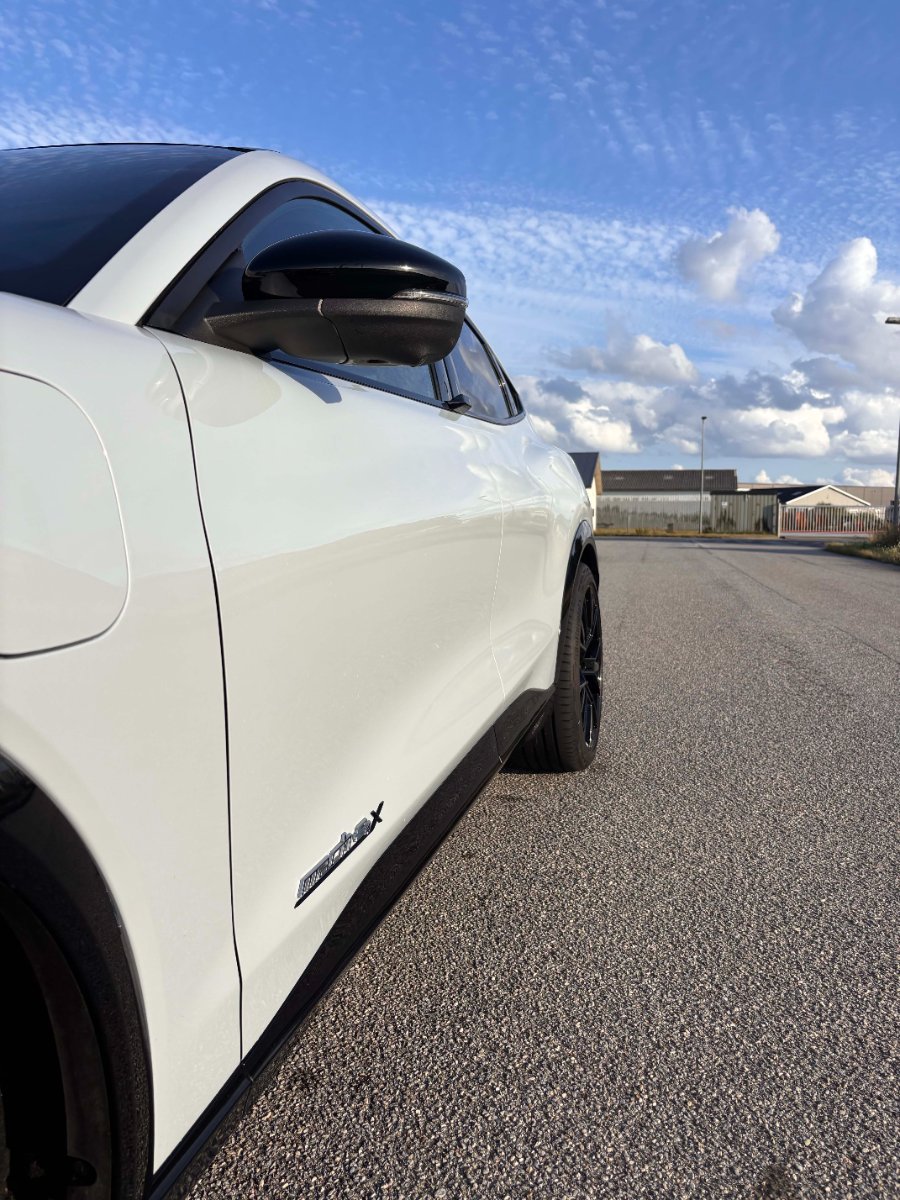 Ford Mustang Mach-E Long Range AWD, 351ps, 2022
