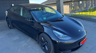 Tesla model 3 standard range rwd 4d