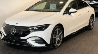 Mercedes-Benz eqe350 amg line 4d