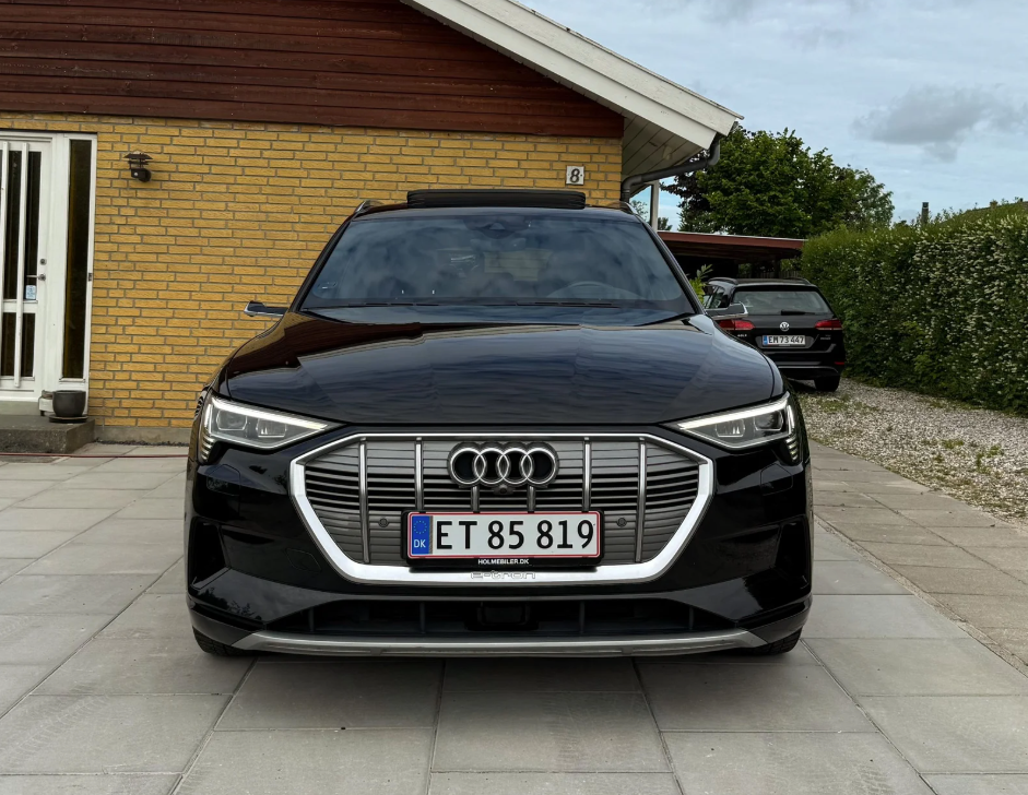 Audi e-tron 55 quattro, 408hp, 2019