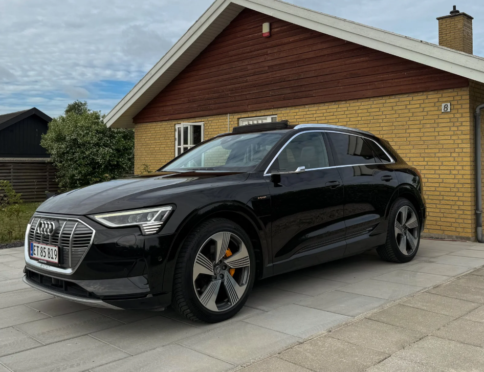 Audi e-tron 55 quattro, 408hp, 2019