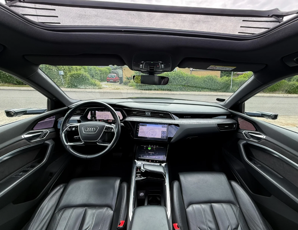 Audi e-tron 55 quattro, 408hp, 2019
